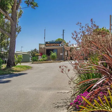 Twin Waters Caravan Park-3