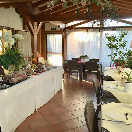 Hotel Ferro Di Cavallo-2