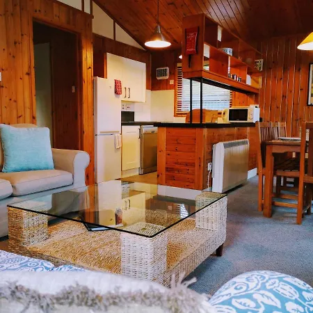 Loch Monzievaird Chalets-3