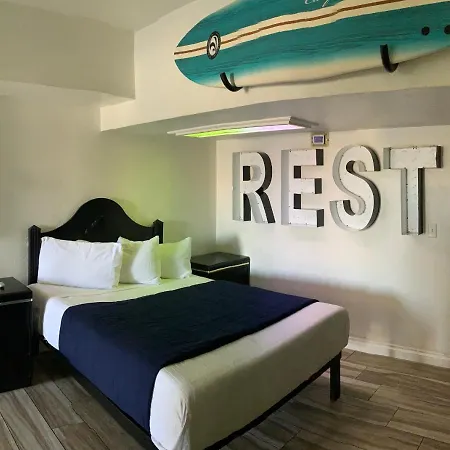 Desert Hills Motel-3