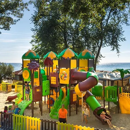 Aminess Maravea Camping Resort Holiday Homes-2