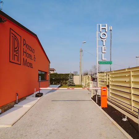 Piccolo Hotel-2