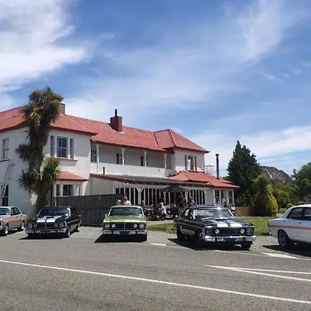 South Rakaia Hotel-2