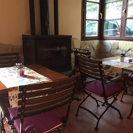Hotel peñacabrera 1-3