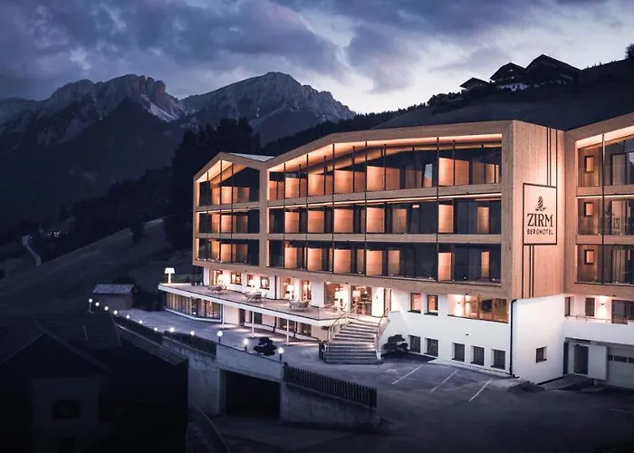 Kronplatz-Resort Berghotel Zirm