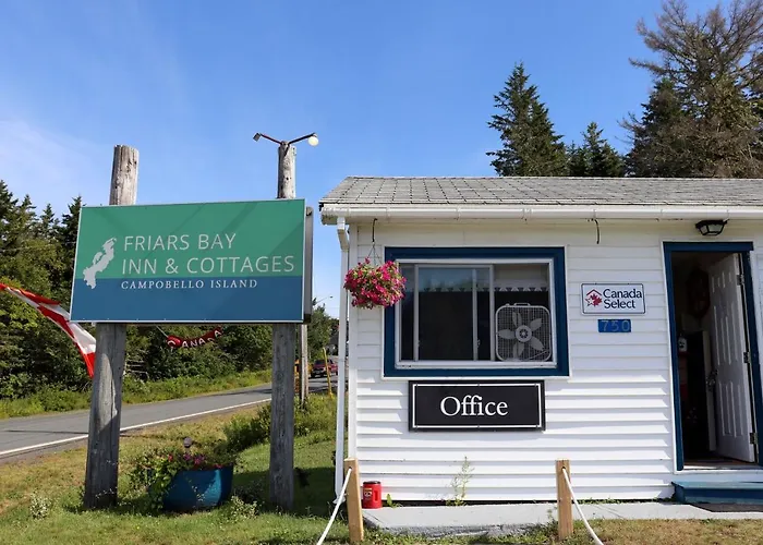 Friars Bay Inn & Cottages