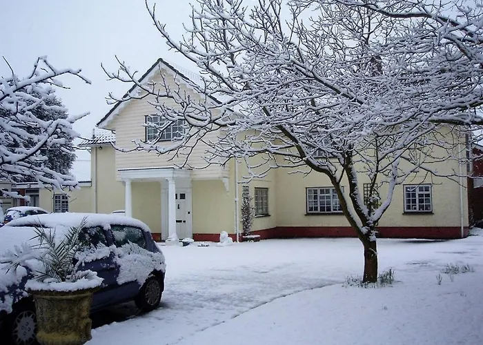 Newmans Hall Bed & Breakfast