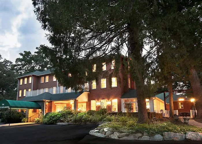 The Monte Vista Hotel