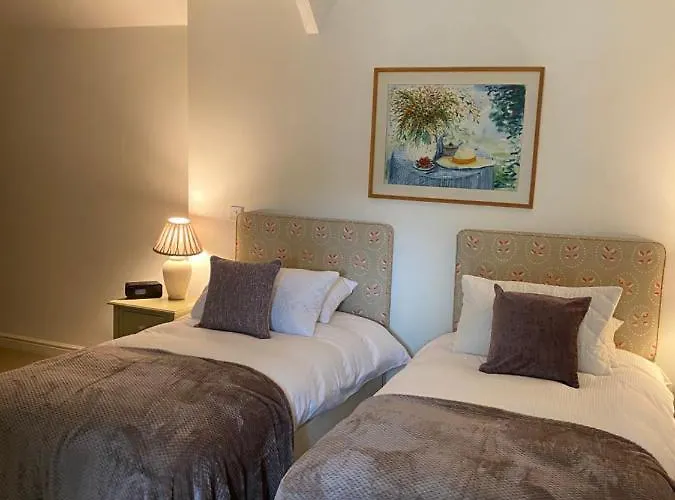 The Red Lion Hotel Cricklade