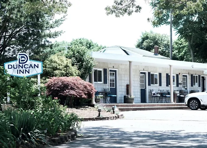 Shorewood Inn