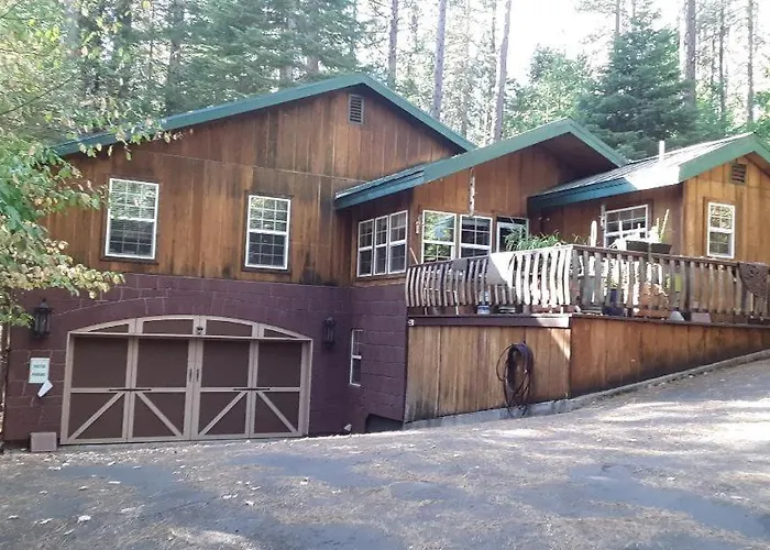 Winterfell Inn - No Xtra Fees, Dogs Ok, King & Queen Suites