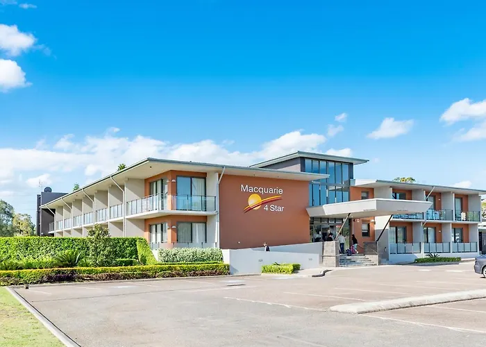 Macquarie 4 Star