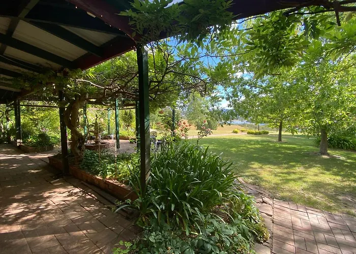 Willowlake Cottages