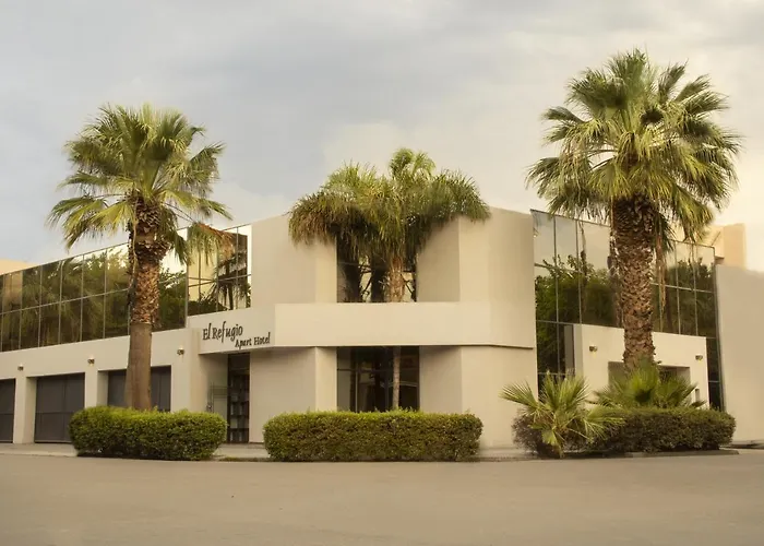 El Refugio Hotel