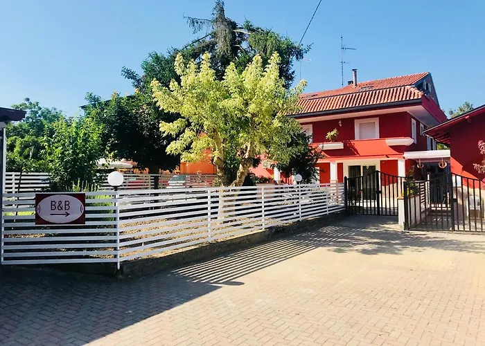 B&B Red Village