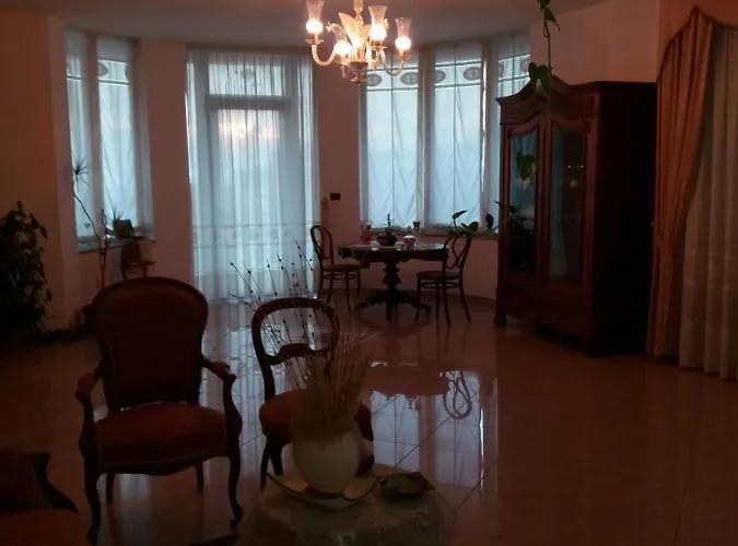 villa lucia Mondragone