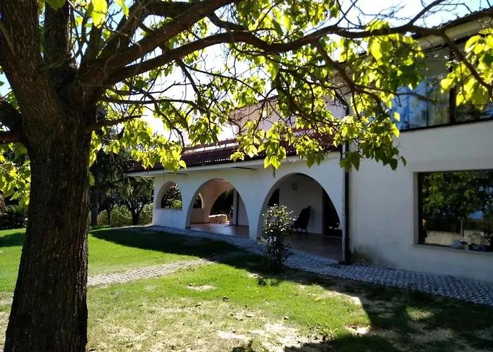 Bed and Breakfast "Cara Pace" In Collina Per Famiglie Montefiore Conca