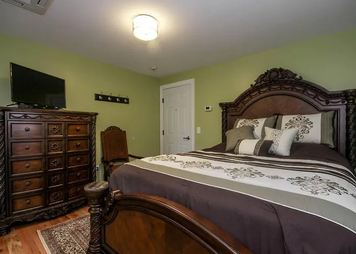 Cold Spring Hotel