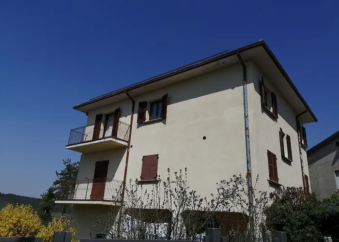 Mille papaveri rossi Casa di Angela