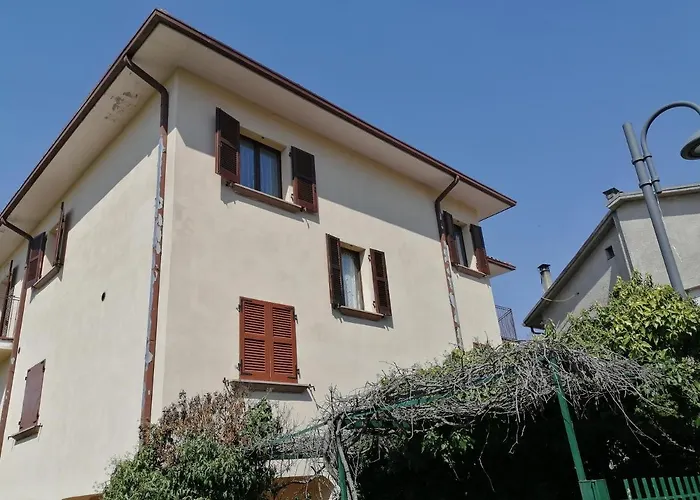 Mille papaveri rossi Casa di Angela