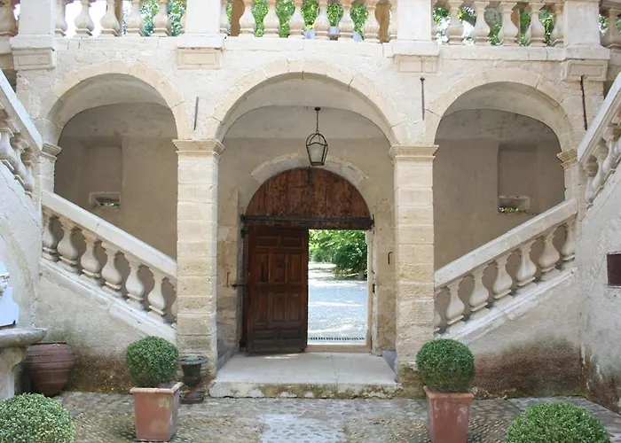 Chambres d'Hôtes Château Beaupré Saint-Laurent-des-Arbres