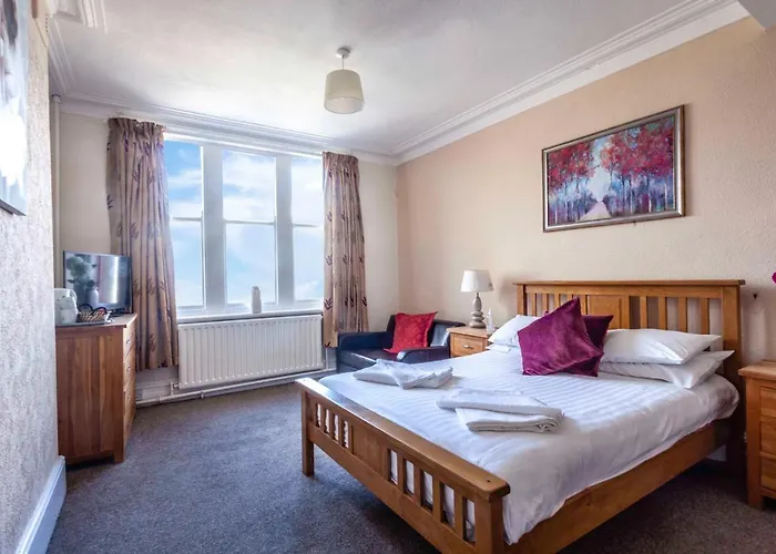 The Royal Bar & Shaker Bed & Breakfast Morecambe