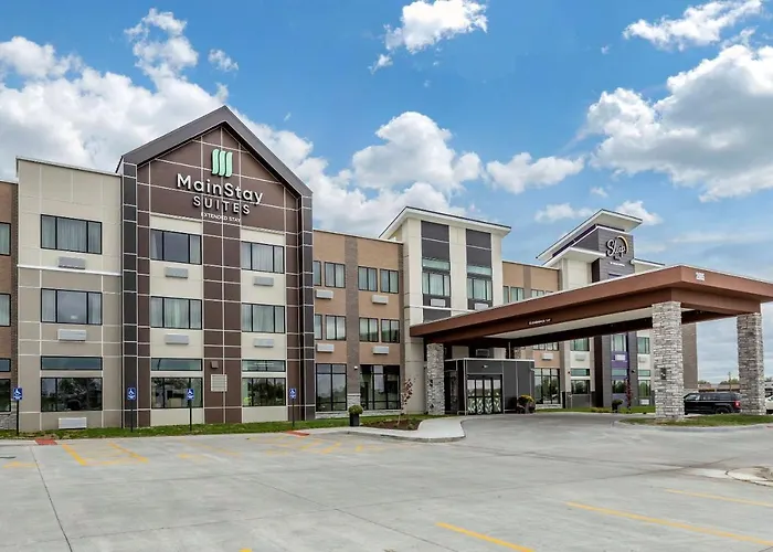 Mainstay Suites Waukee-West Des Moines