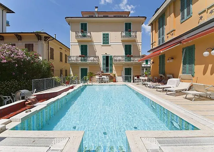 Hotel Maestoso