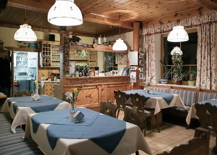 Gasthof - Pension Ödsteinblick Johnsbach