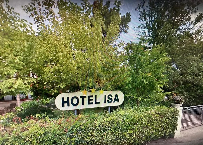 Hotel Isa