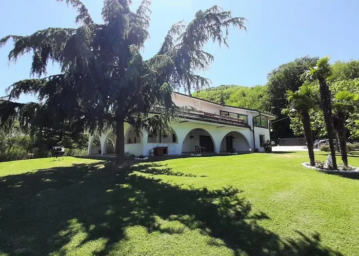 "Cara Pace" In Collina Per Famiglie