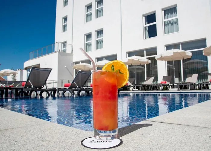 Luna Hotel de Tábua