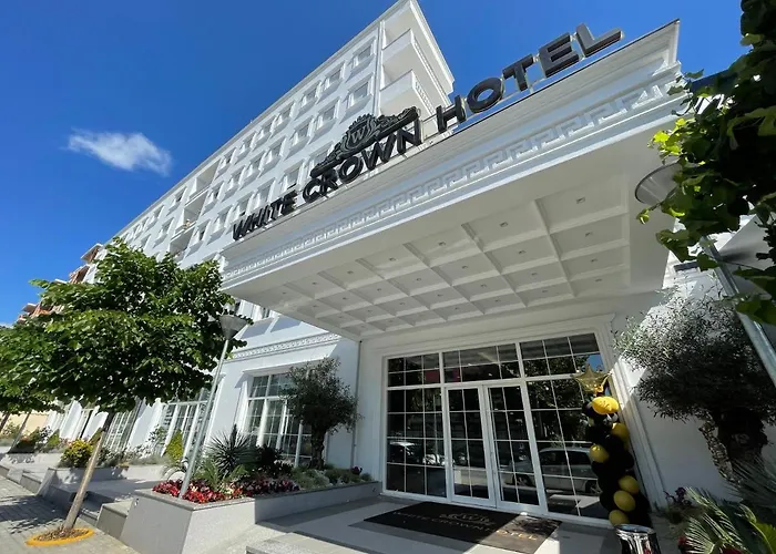 White Crown Hotel