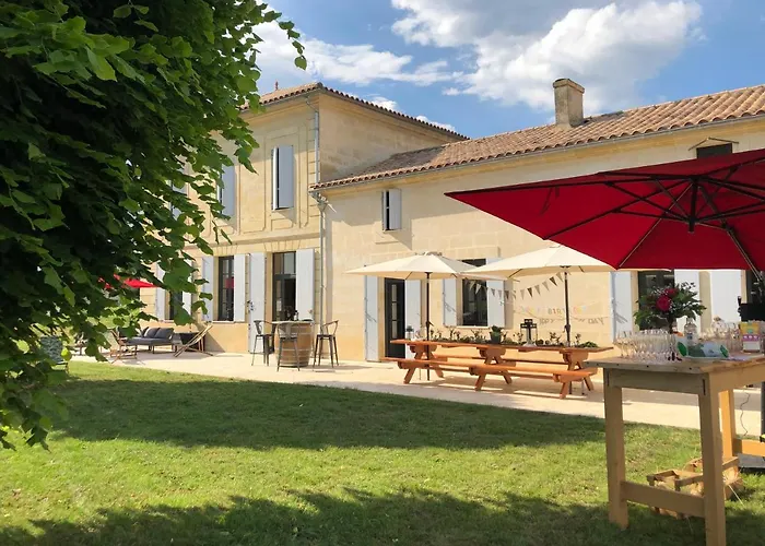 Gîte du Château Le Conte au coeur du vignoble de Saint Emilion
