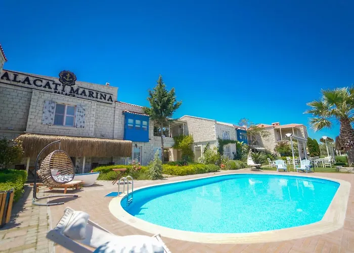 Marina Palace