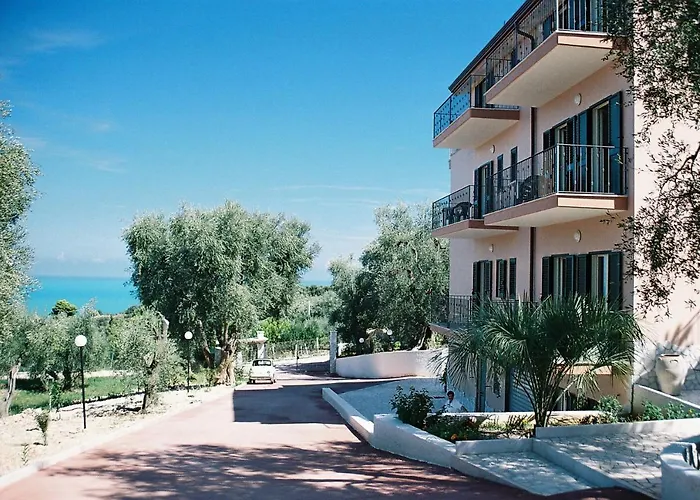 Residence La Cappella Del Convento Rodi Garganico