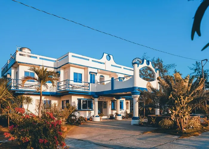 Club Monet Beachfront Resort By Cocotel