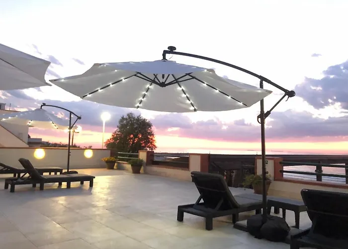 Hotel Isolabella Foce Varano