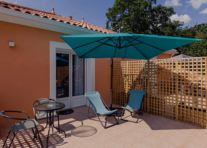 Villa Des Chenes-Adult Only