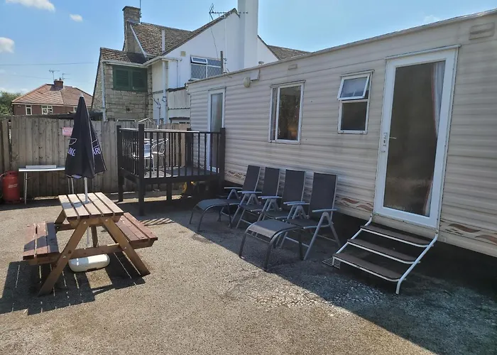 The Jackdaw Pub Self Catering Static Caravan Free Breakfast Supplied