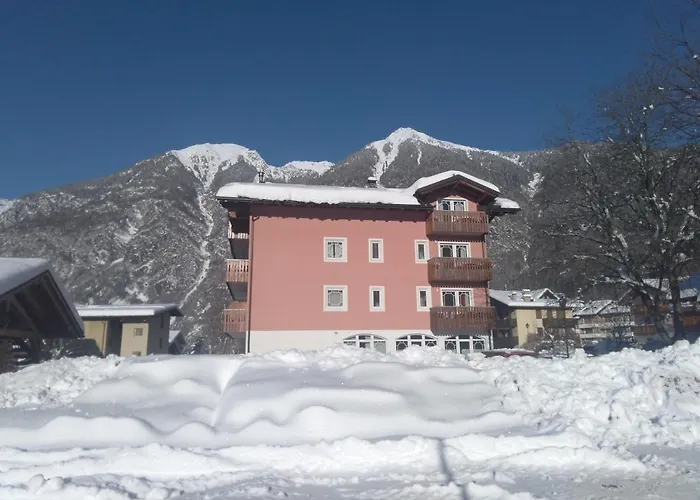 Hotel Garni Al Nardis Carisolo