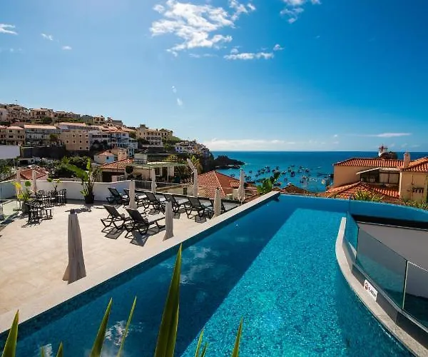 Pestana Fisherman Village