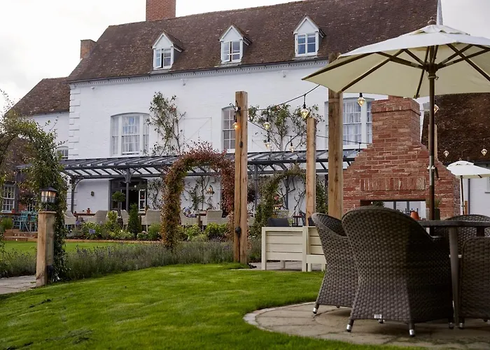 Riverside Inn By Chef & Brewer Collection