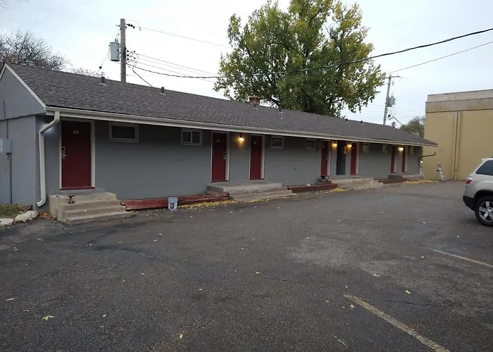 Highway Motel
