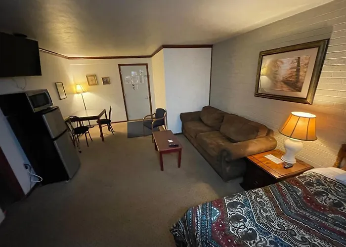Highland Court Motel
