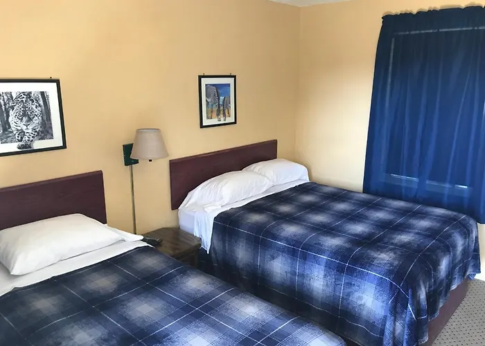 Highland Court Motel