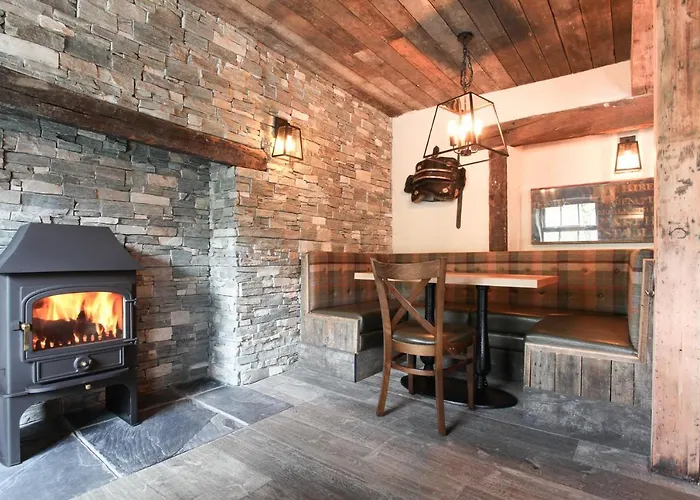 Bridge Hotel