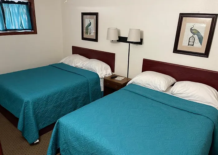 Highland Court Motel