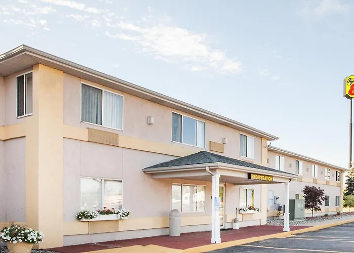 Super 8 By Wyndham Ionia Mi