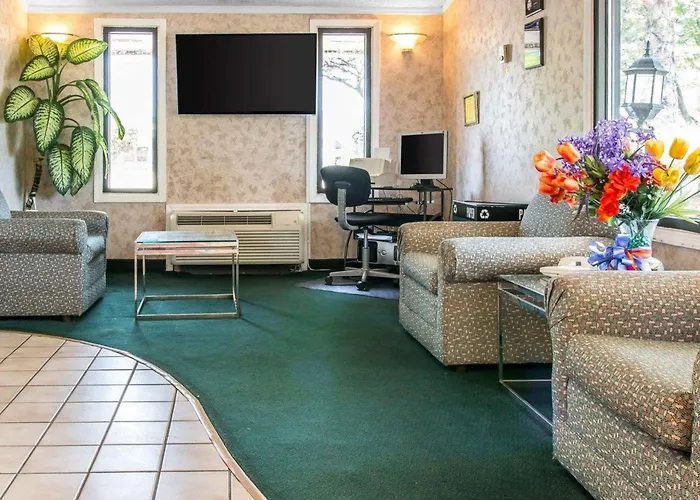 Rodeway Inn Madison Heights - Detroit